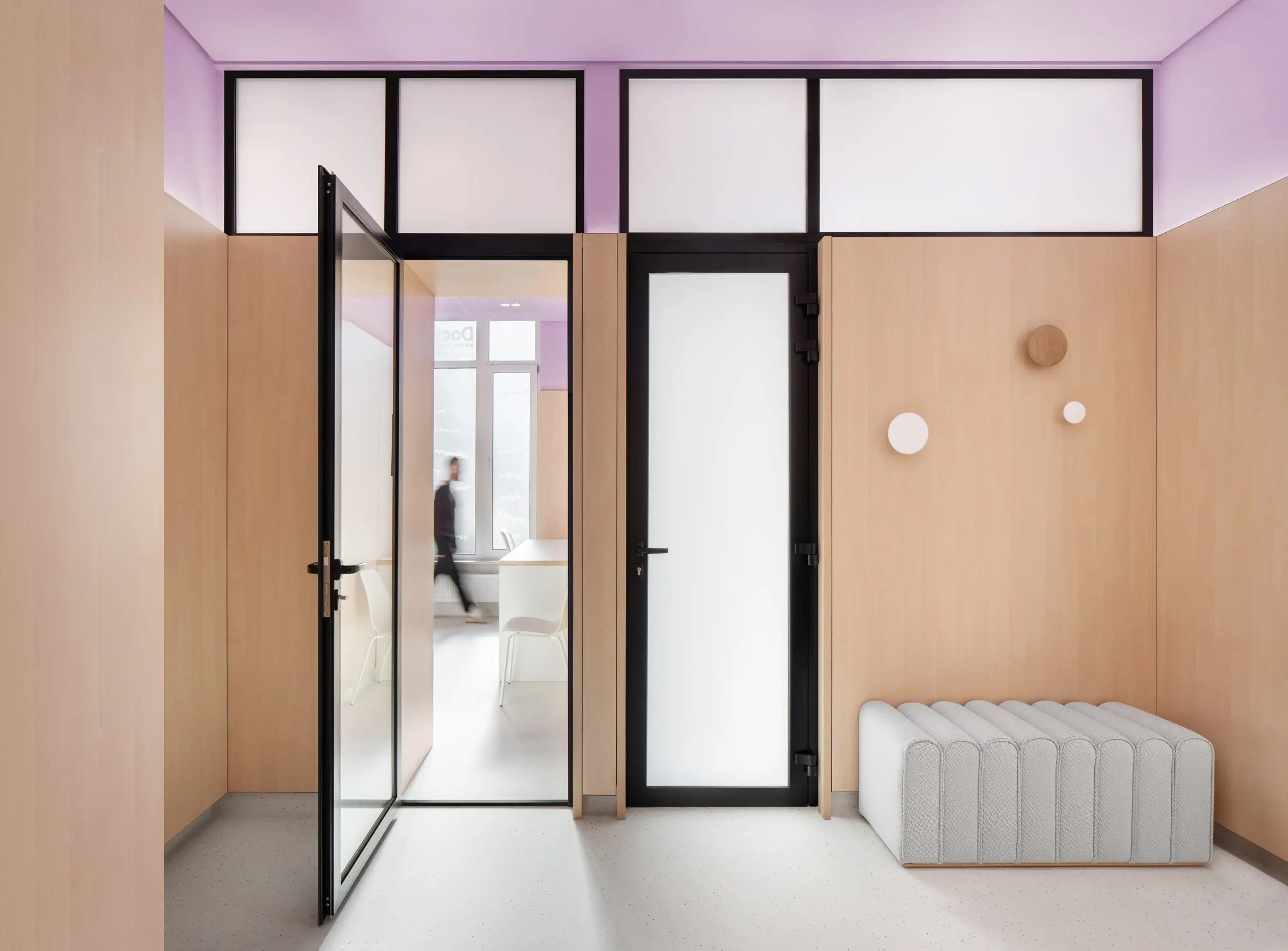 DOCTOR U. 2.0 — medical interior, photo 9