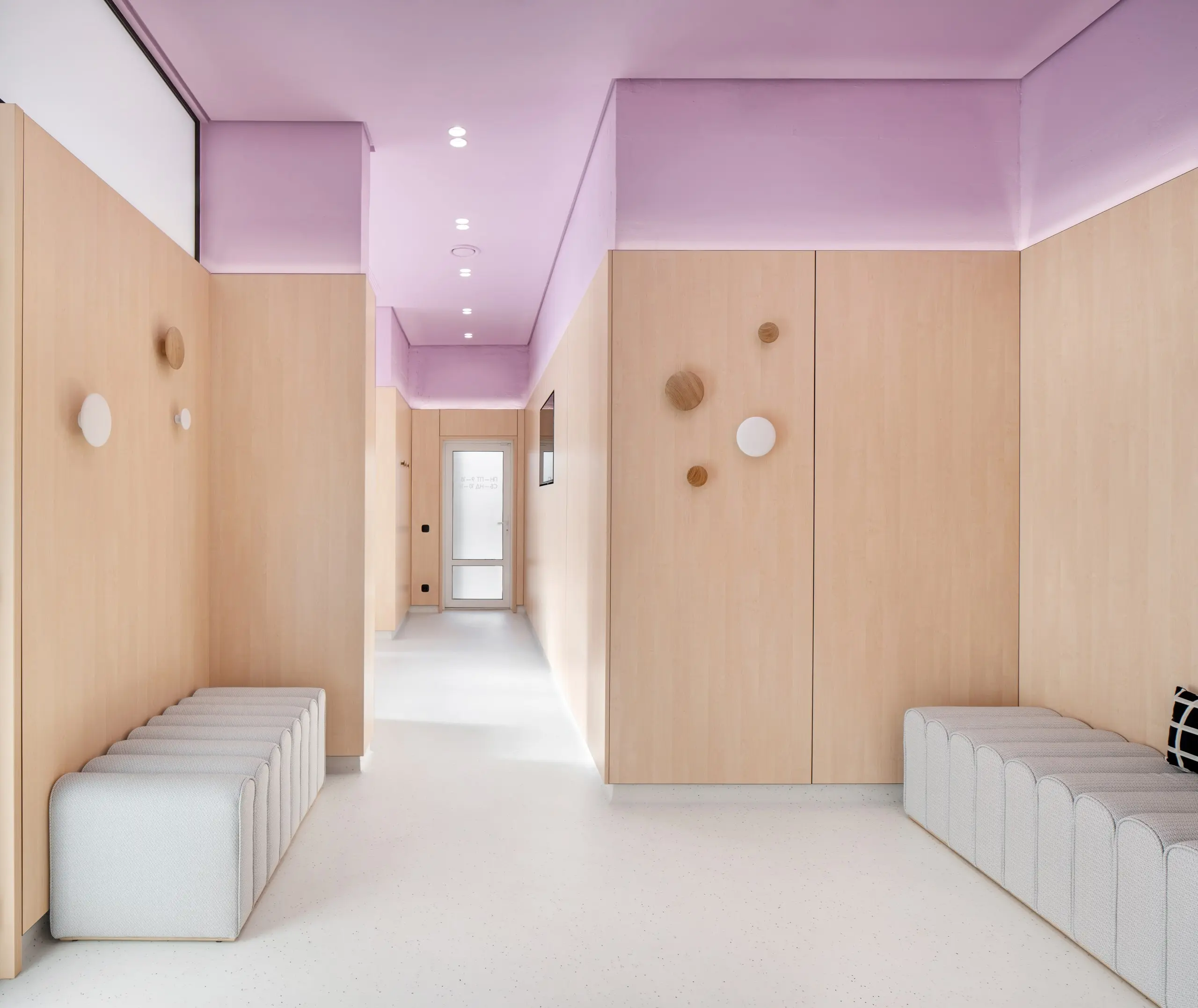 DOCTOR U. 2.0 — medical interior, photo 15