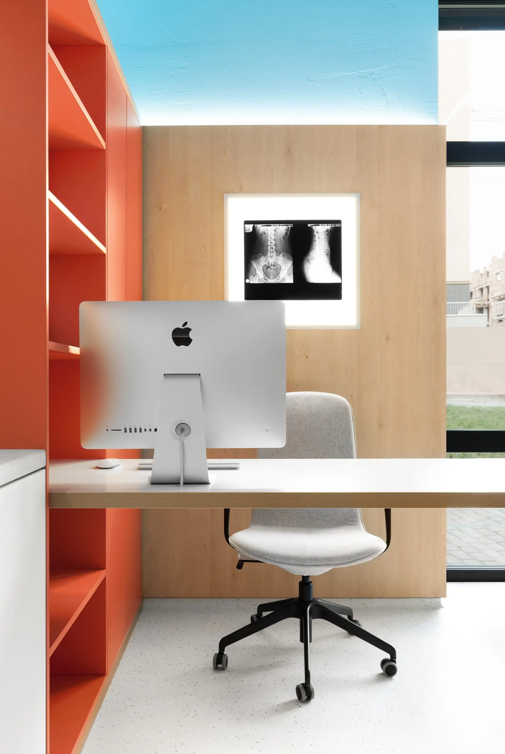 DOCTOR U. — medical interior, photo 7