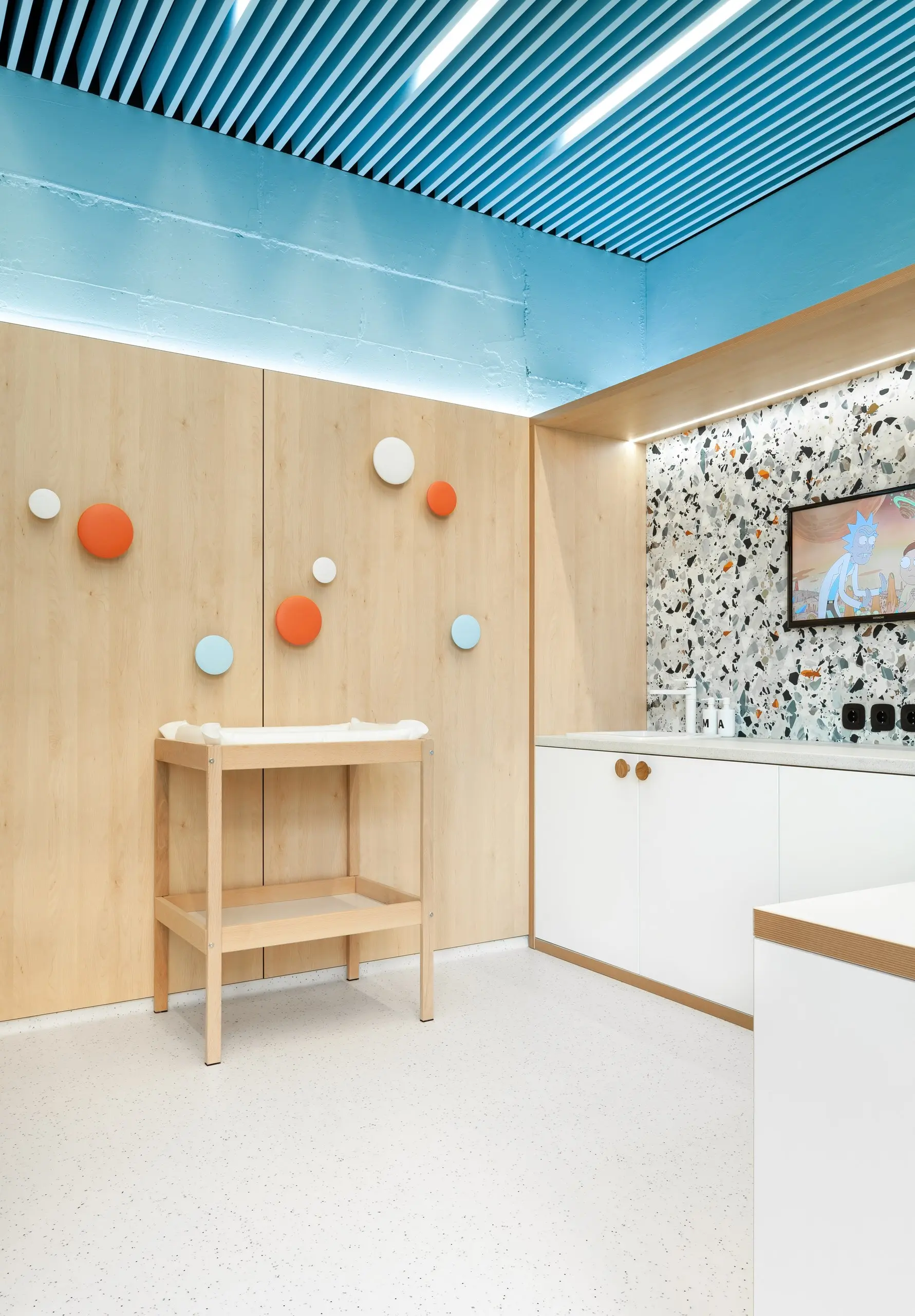 DOCTOR U. — medical interior, photo 8
