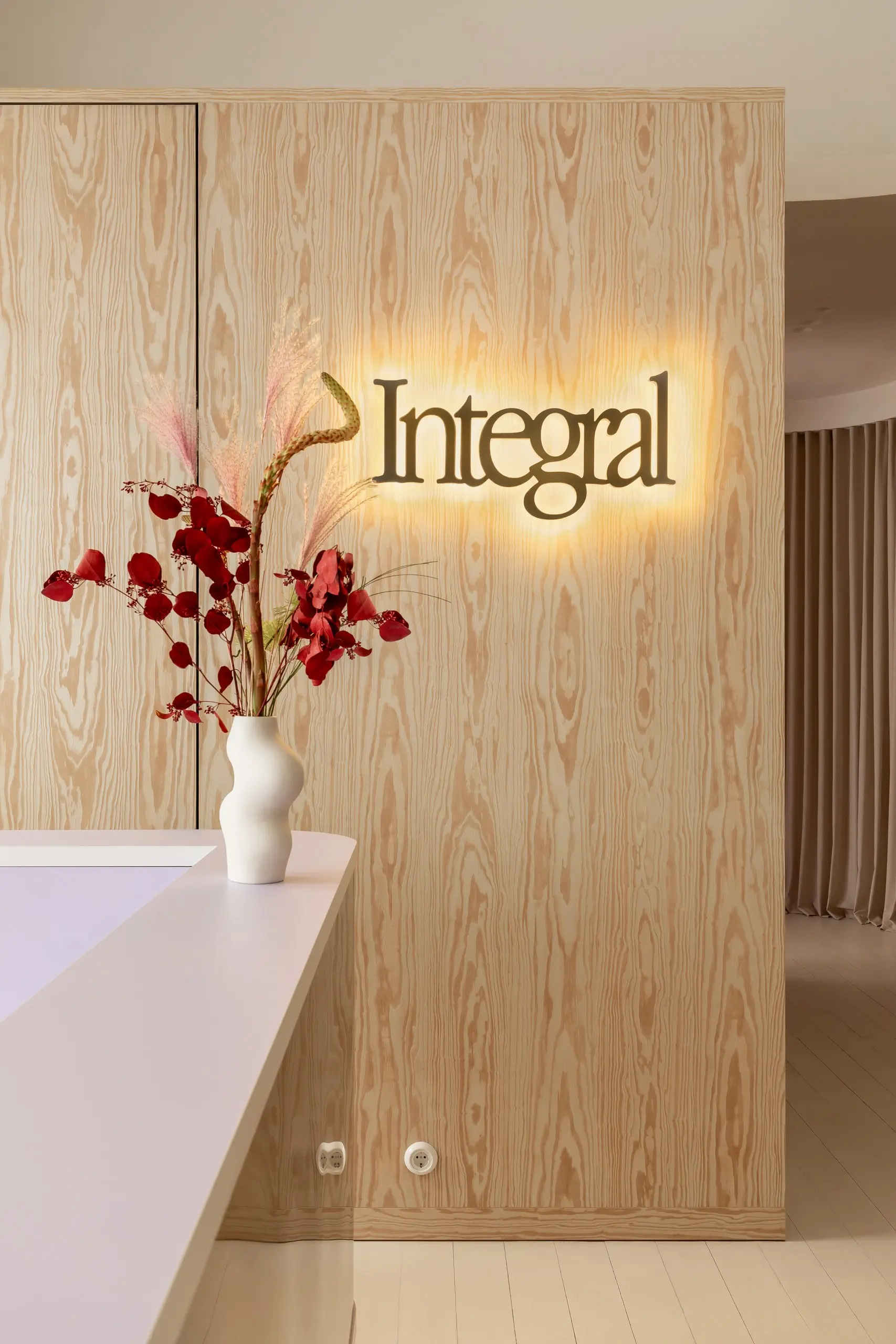 INTEGRAL — sport interior, photo 22