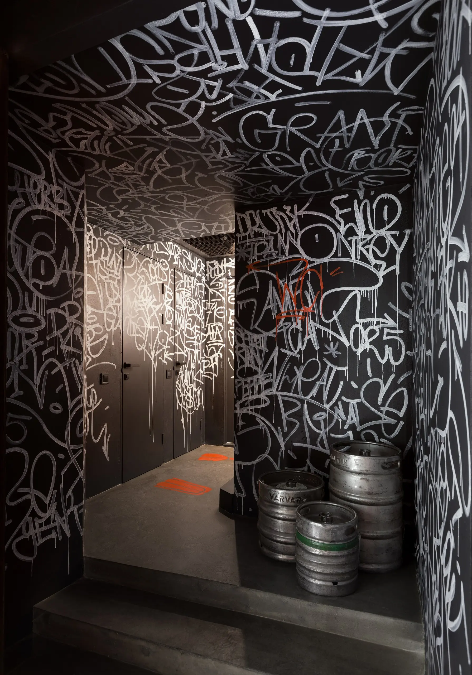 PUNKRAFT — bar interior, photo 7