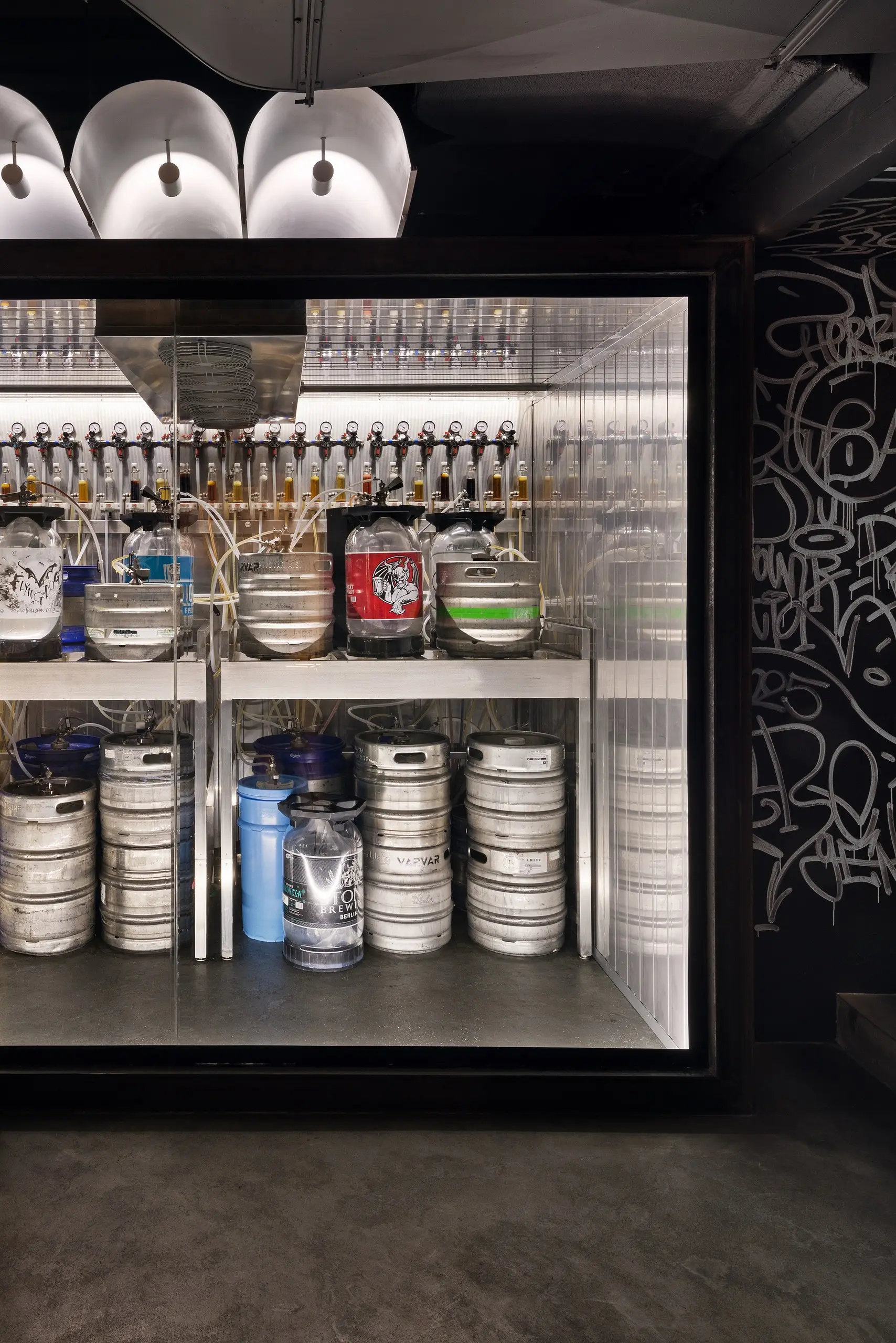 PUNKRAFT — bar interior, photo 8